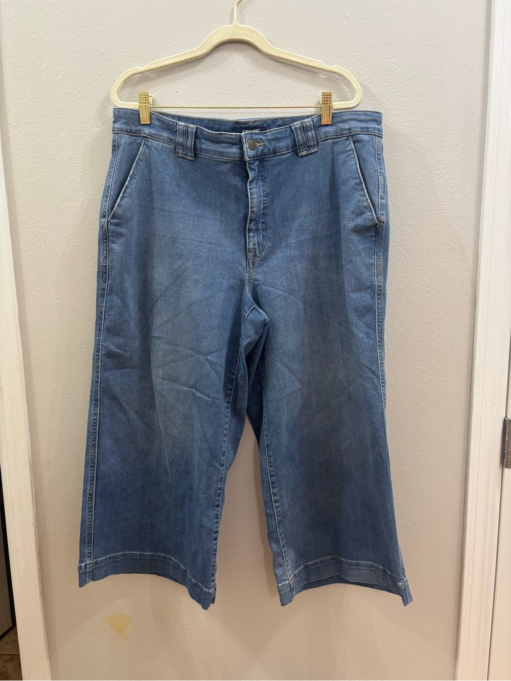 Chaps Wide-Leg cropped Jeans - Light Blue Wash